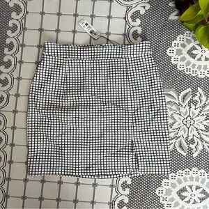 Garage Black and White Mini Pencil Skirt with Slit